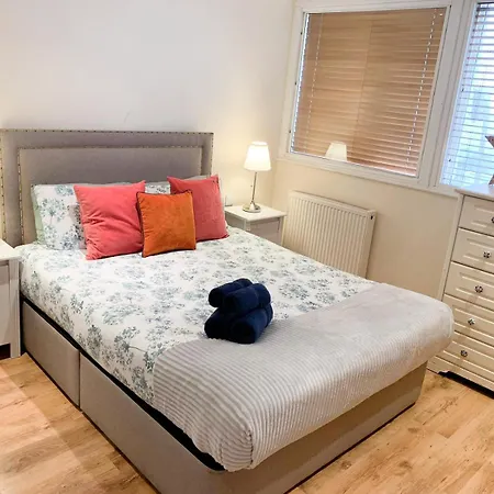 Lovely 1 Bedroom Flat In West Kensington Central London, Shepherd'S Bush Exterior foto
