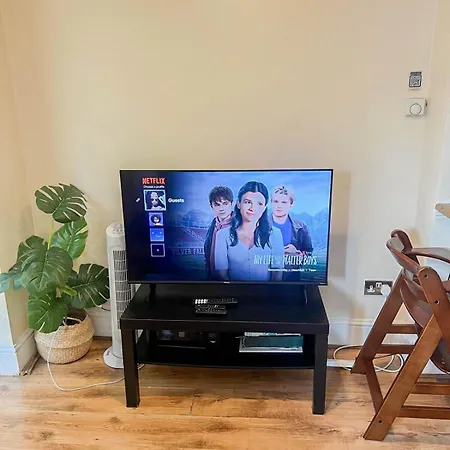 Lovely 1 Bedroom Flat In West Kensington Central London, Shepherd'S Bush Exterior photo