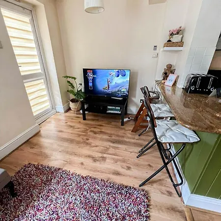 Lovely 1 Bedroom Flat In West Kensington Central London, Shepherd'S Bush Exterior photo