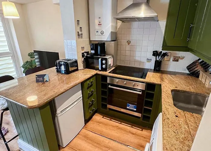 Lovely 1 Bedroom Flat In West Kensington Central London, Shepherd\'S Bush