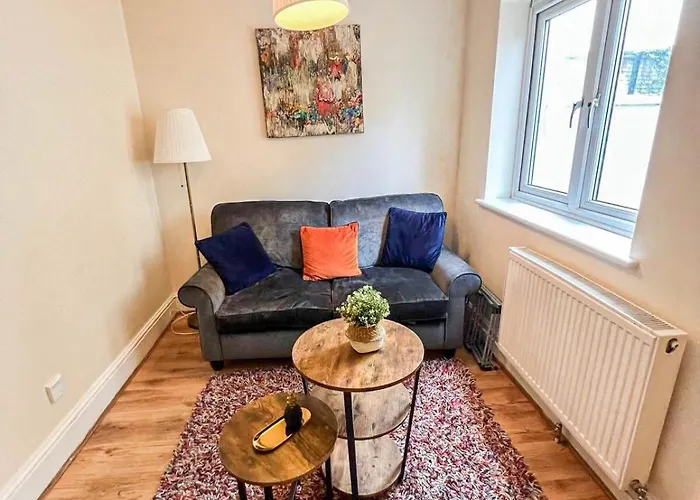 Lovely 1 Bedroom Flat In West Kensington Central London, Shepherd\'S Bush