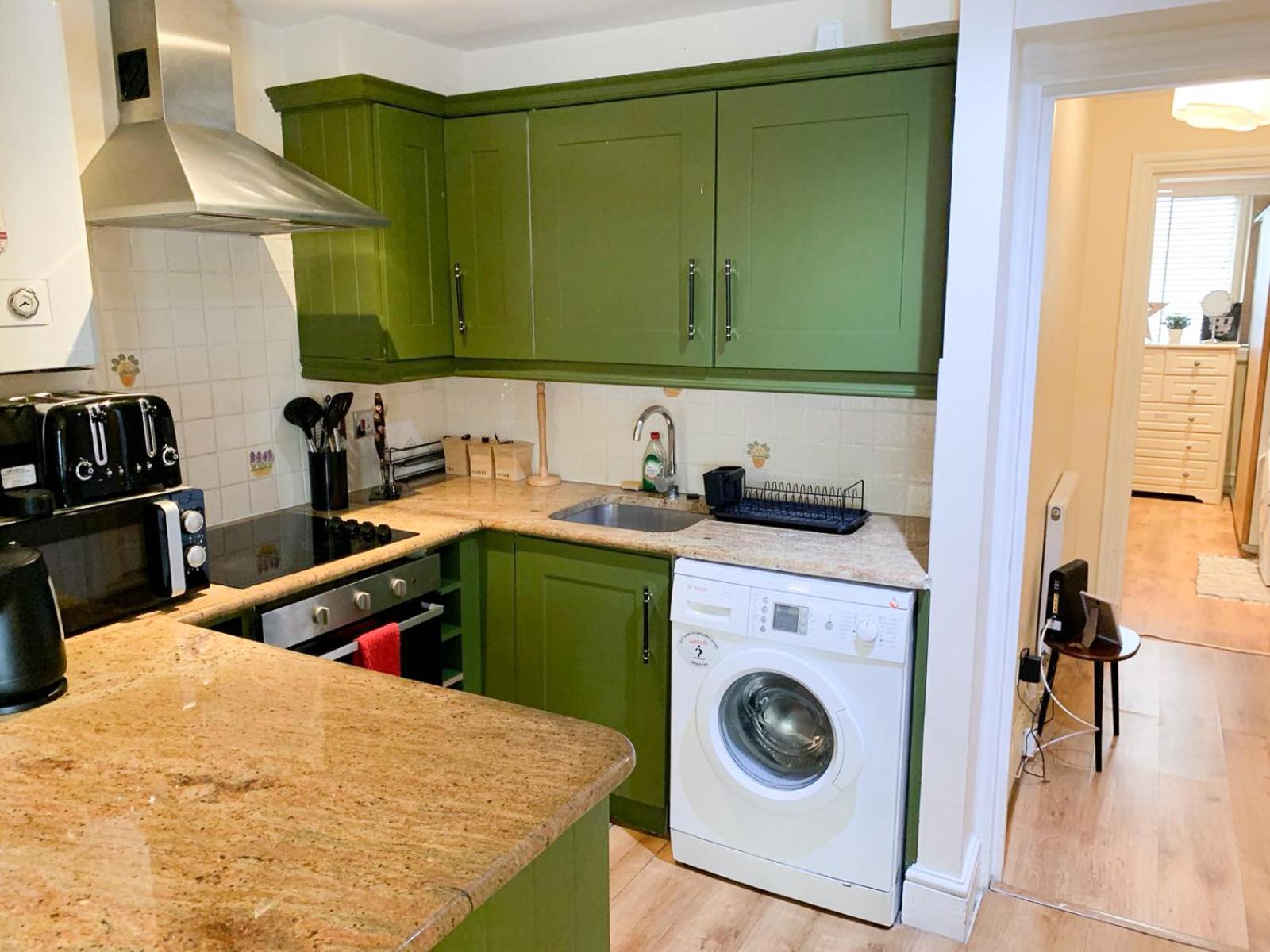 Lovely 1 Bedroom Flat In West Kensington London, Shepherd's Bush Appartamento